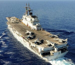 Kapal induk Giuseppe Garibaldi yang akan tiba di Indonesia